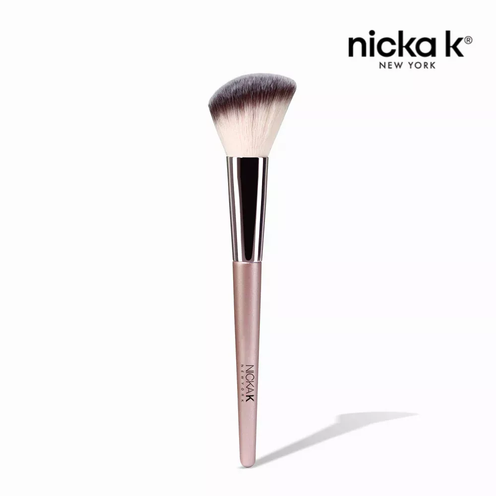 NICKA K Angled Contour Brush