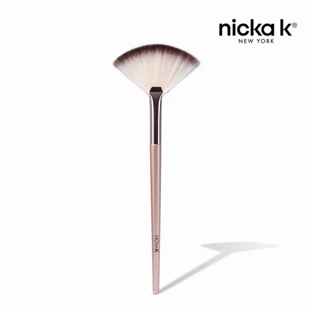 NICKA K Fan Brush